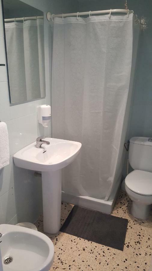 Hostal Can Joanet Cambrils Exterior foto