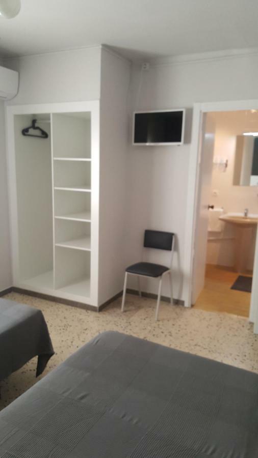 Hostal Can Joanet Cambrils Exterior foto