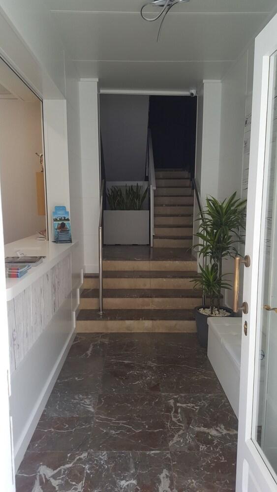 Hostal Can Joanet Cambrils Exterior foto